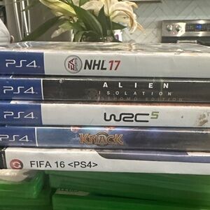 PS4 Game Bundle - , Alien, WRC, Knack, FIFA - Blue and White